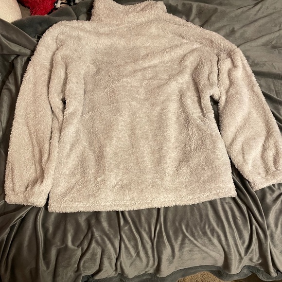 Half zip sherpa pullover - Picture 3 of 3